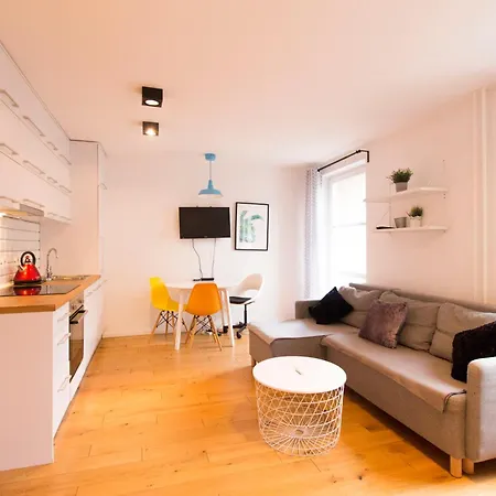 Happyestate Ul Biskupia Old Town Апартаменты *