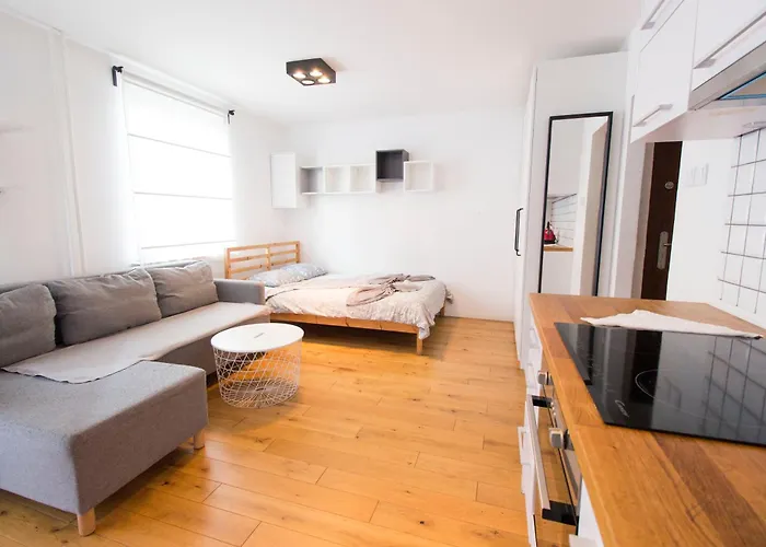 Happyestate Ul Biskupia Old Town Apartment *